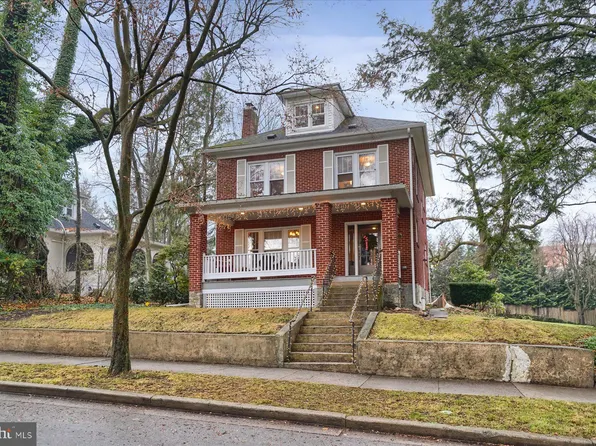 525 E Foster Ave, State College, PA 16801