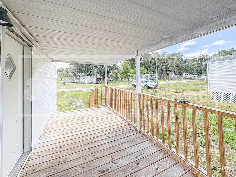 1155 Meadow Lawn St — Photo 4