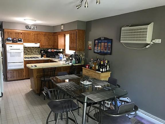 3rd image of 6320 W Highland Ave