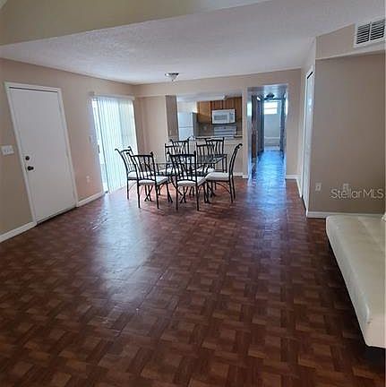 3rd image of 2923 Fox Squirrel Dr #B