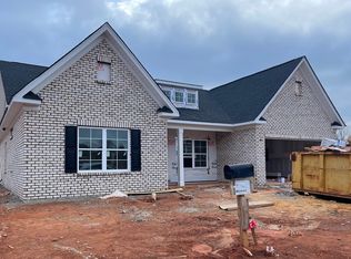 5554 Glad Acres Rd, Pfafftown, NC 27040