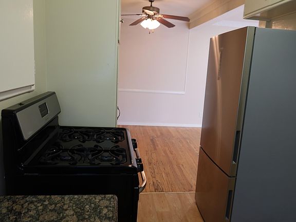 4th image of 9521 Alcott St APT 3