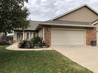 420 W Summit Ave, Augusta, KS 67010