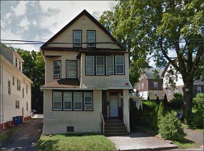 1st image of 76 Fairfield St #2