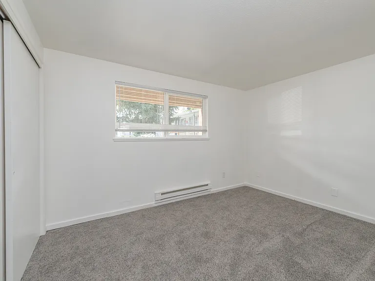 Cascade Village — Photo 10
