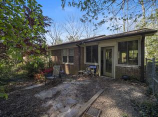 162 Surry Ln, Hendersonville, NC 28791
