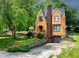 810 W Grant St, Houston, PA