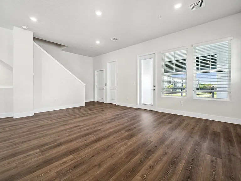 7244 Sutton Ln — Photo 23