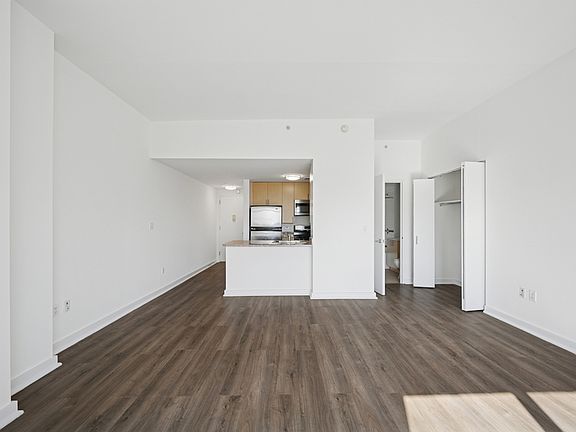 4th image of 153-30 89th Ave #830