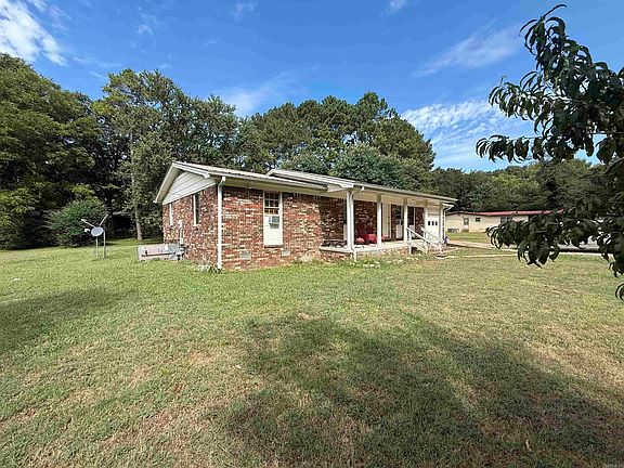 2nd image of 33 Stacey Dr