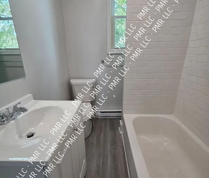 5028 N 12th St #3 — Photo 10