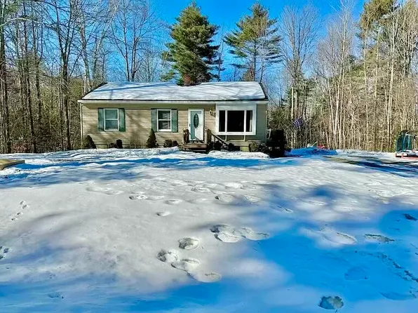 39 Davis Road, Fairfield, ME 04937