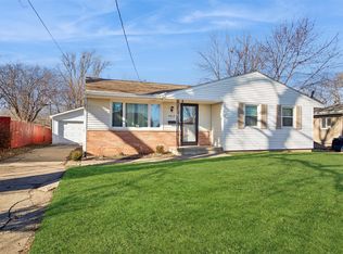 4012 64th St, Urbandale, IA 50322