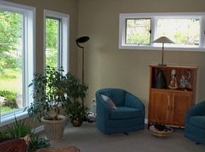 3rd image of 1616 E Treadwell Ln