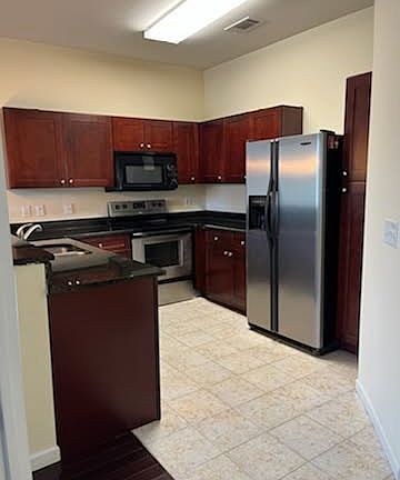 2nd image of 870 Mayson Turner Rd NW #12XX