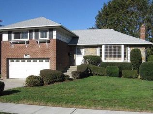 12 Sunbeam Rd, Syosset, NY 11791