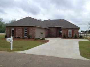 111 High Meadows Cir, Petal, MS 39465