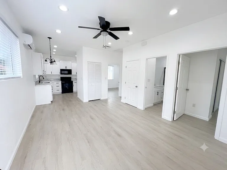 3466 Washington St — Photo 5