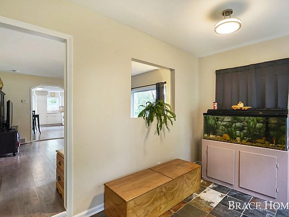 Photo Aug 21, 9 48 04 AM-1