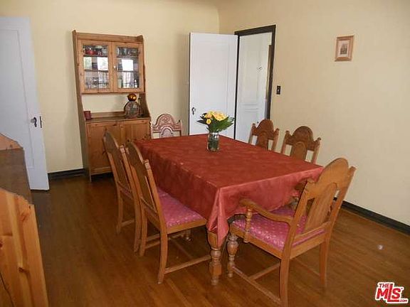 5th image of 5833 Camellia Ave
