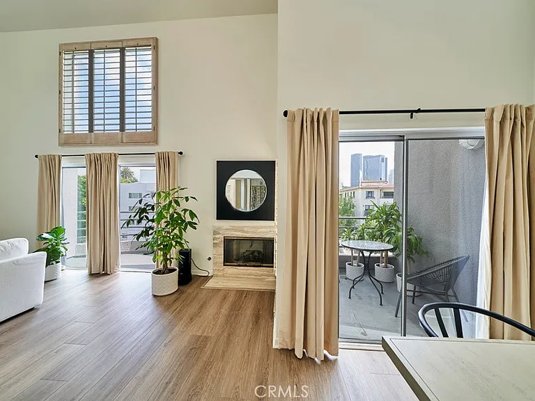 1617 S Beverly Glen Blvd #303 — Photo 12
