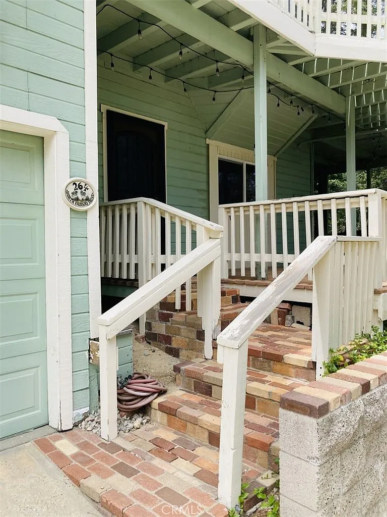 3 bed, 2.5 bath, 2439 sqft, $3,500 — Photo 4
