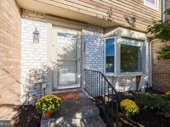 3930 Gatehouse Ln, Skippack, PA 19473