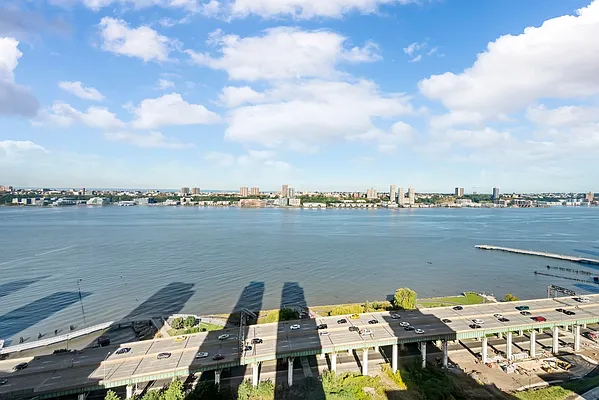 Rented by Nest Seekers International | media 29