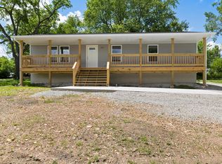 307 S Nettleton Ave, Mansfield, MO 65704