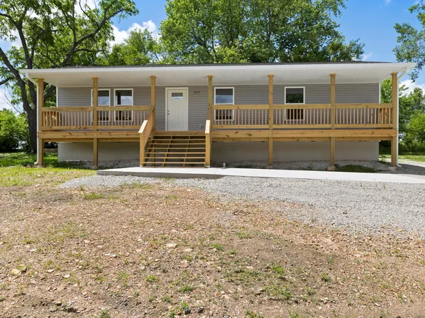 307 S Nettleton Avenue, Mansfield, MO 65704