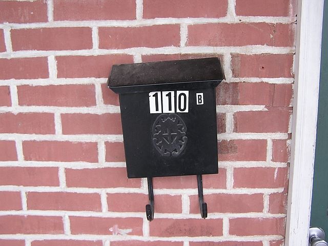 10048267_1