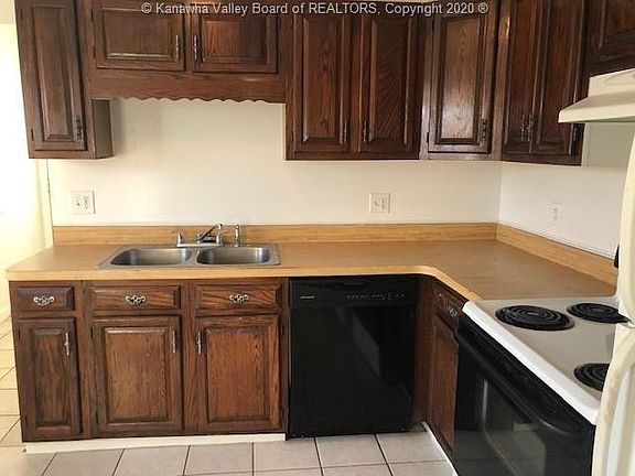 3rd image of 3506 Washington St W