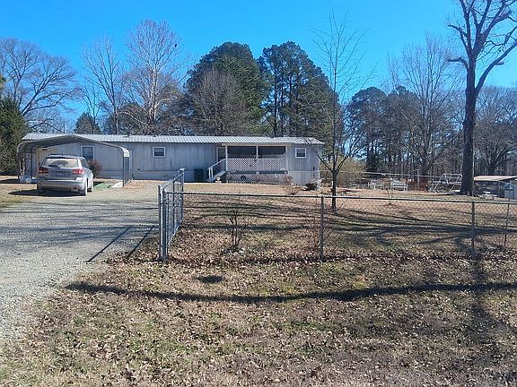 2nd image of 17623 Gene Rd