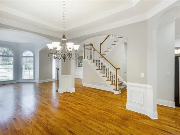 3725 Highcroft Cir, Peachtree Corners, GA 30092