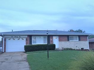 221 Earlsfield Ln, Saint Louis, MO