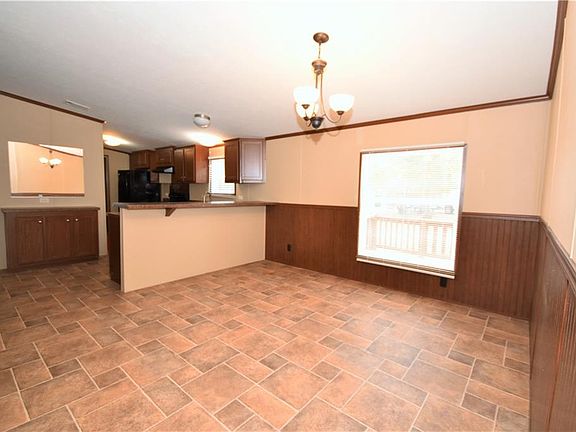 4th image of 905 County Road 222