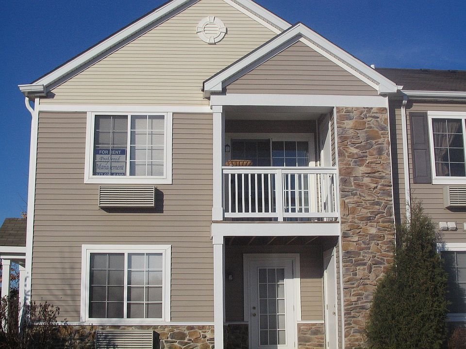 1st image of 717 Silverstone Dr