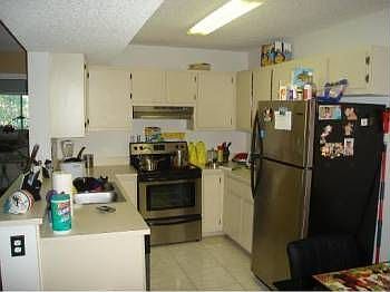 4th image of 350 Palm Cirw #308