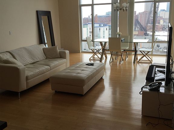 2nd image of 2222 Detroit Ave APT 1110