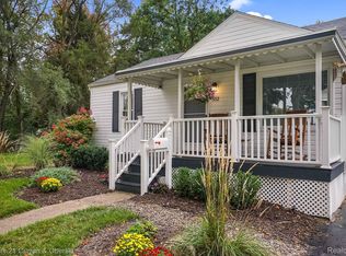 552 Andresen Ct, Hazel Park, MI