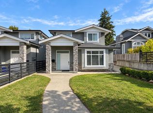 6272 Royal Oak Ave, Burnaby, BC V5H 3N7