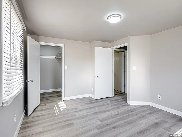 Meadow View East — Photo 20