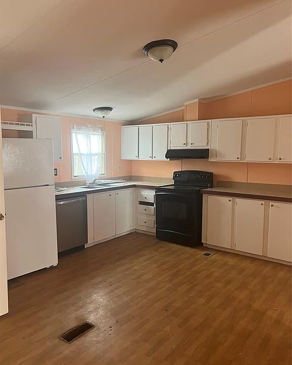 1st image of 2189 Applewood Dr