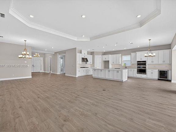 5th image of 26891 Victoria Pl