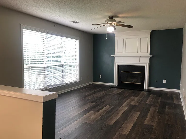 11800 Carriage Park Ln — Photo 2