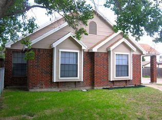 10472 Woodleaf Dr, Dallas, TX 75227