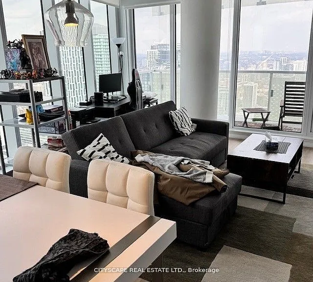 197 Yonge St #4402 — Photo 4