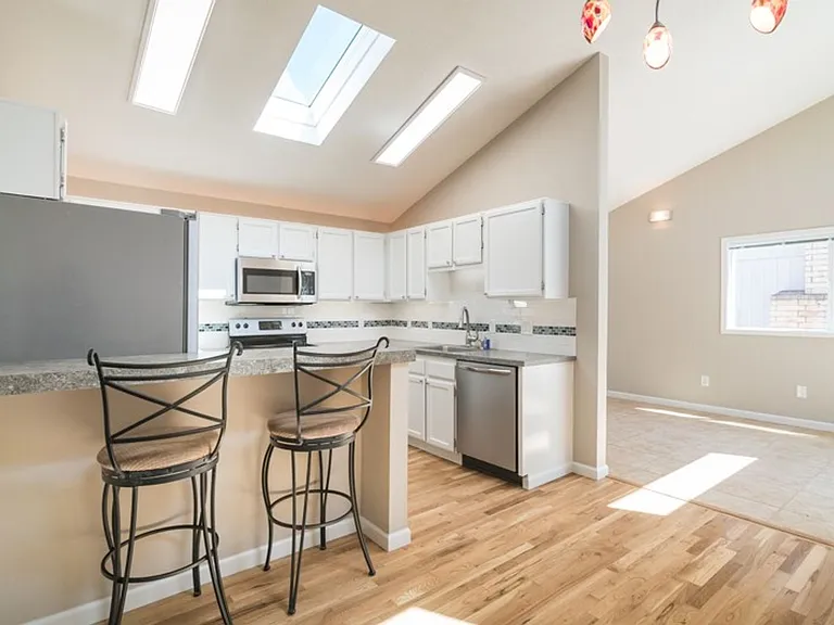 4804 SW Palatine St — Photo 10