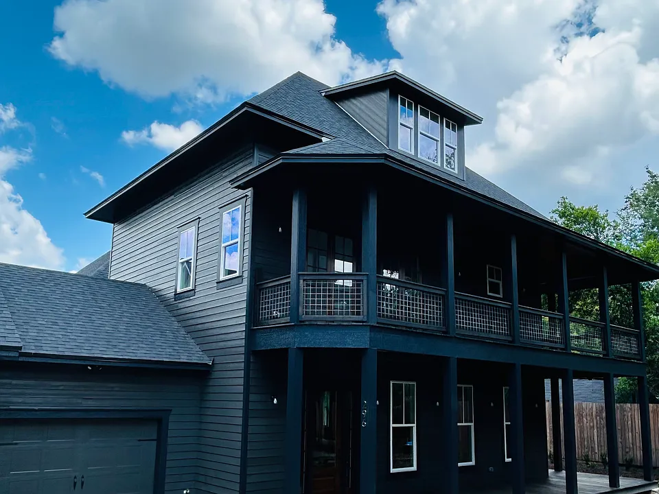 296 NW 12th Ave