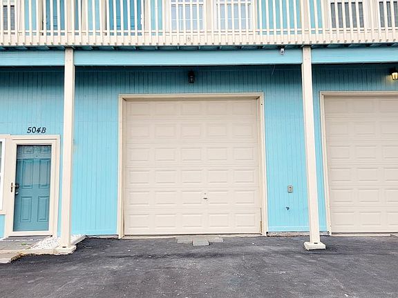 2nd image of 1809 Hillcrest Dr